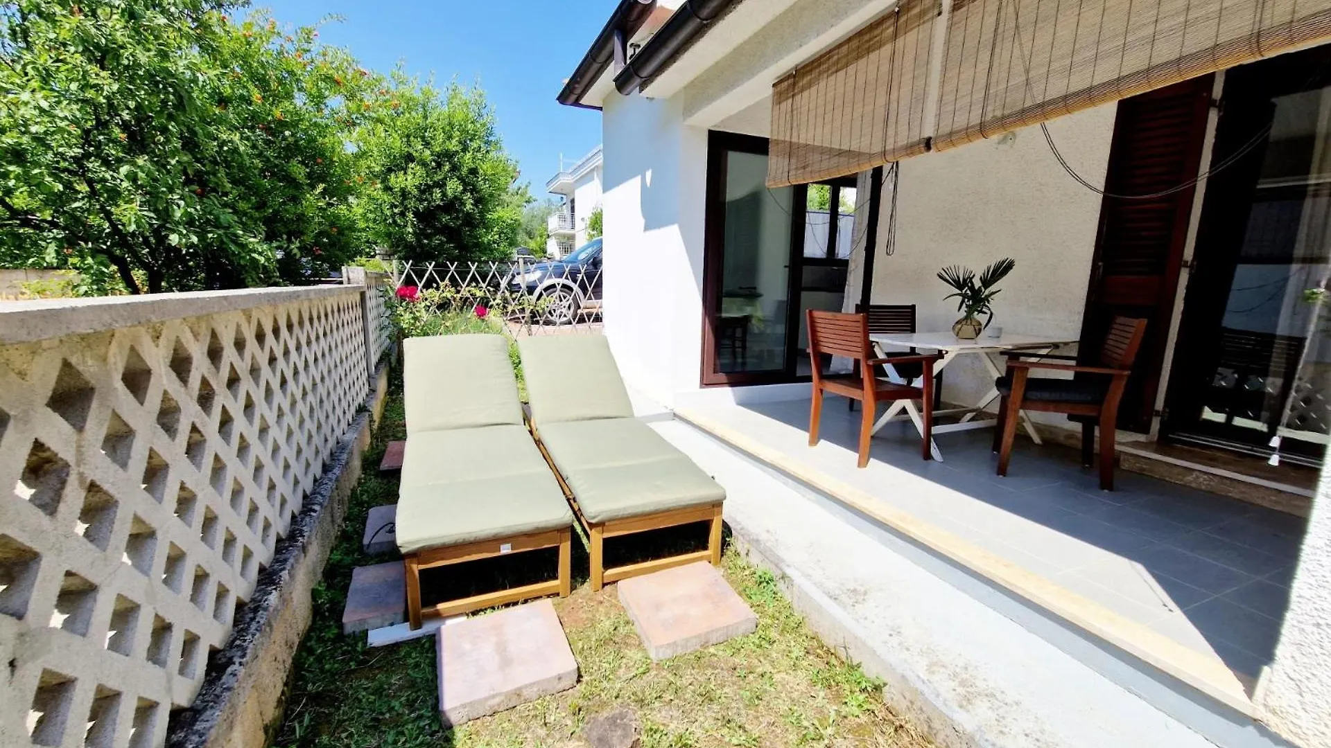 Villa Aleksandar Apartments in Poreč 0*,  Hırvatistan